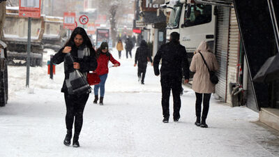 Van'da 702 köy yolu ulaşıma kapandı