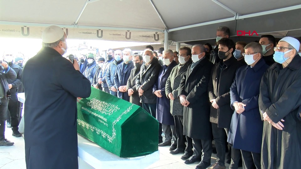 Hekimoğlu İsmail son yolculuğuna uğurlandı