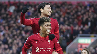 Liverpool 3 puanı 3 golle aldı