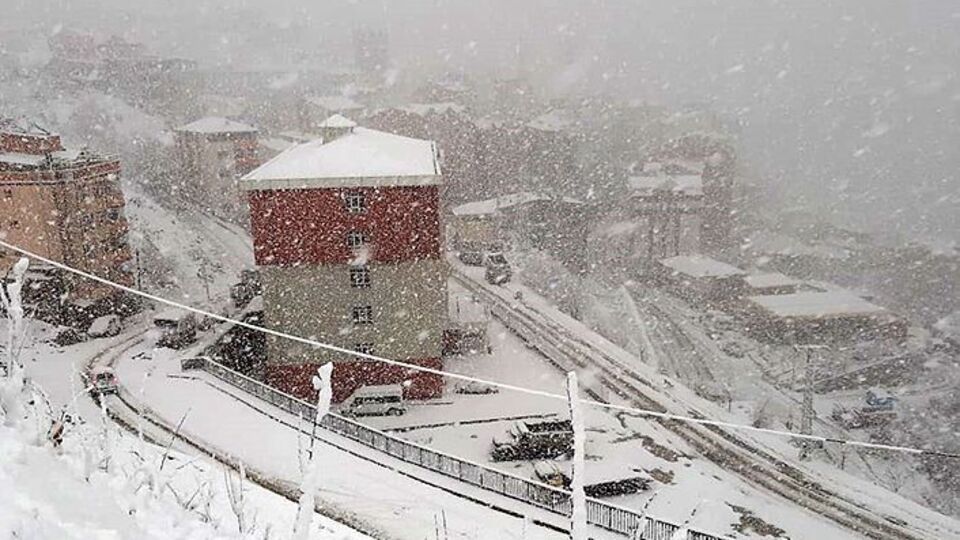 Gümüşhane'nin bazı ilçelerinde okullar tatil