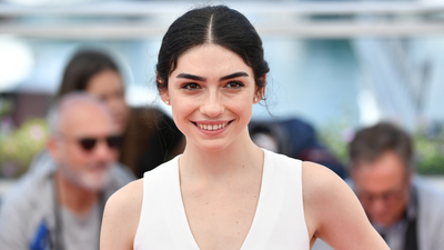 "Tiyatro adanmışlık gerektiriyor"