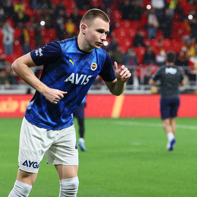 Premier Lig yolunda!