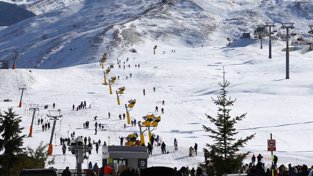 Vizesiz gidiliyor! Azerbaycan'ın kayak merkezi