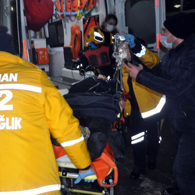 Arkadaşını av tüfeğiyle cinsel organından vurdu