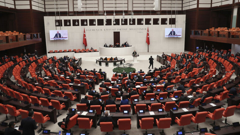 Parlamenter sistem çalışmasında 2 kritik başlık
