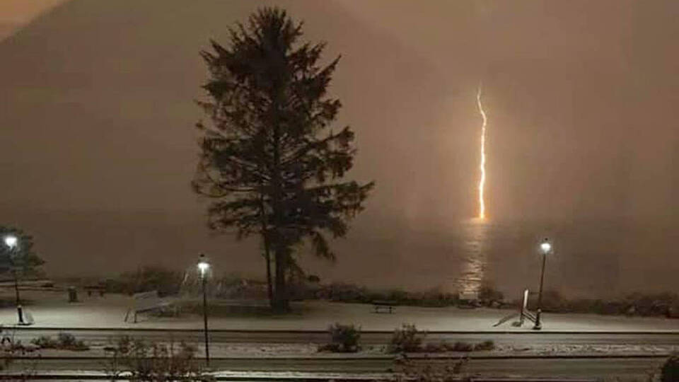 Kar yağarken gök gürlemesi olur mu?