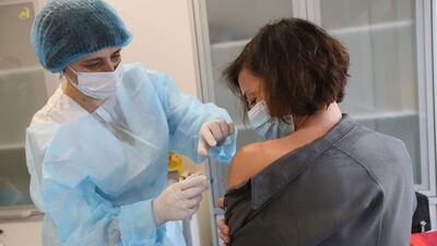 Aşılarla ilgili dikkat çeken araştırma! Yan etkilerin sebebi...