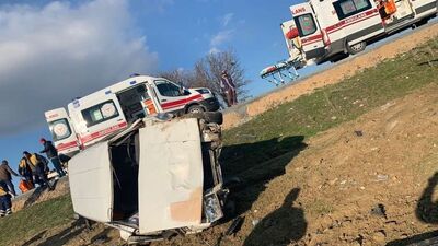 12 yaşındaki çocuğun kullandığı otomobil devrildi