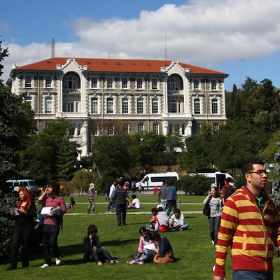 Boğaziçi Üniversitesi'nde 3 dekan görevden alındı
