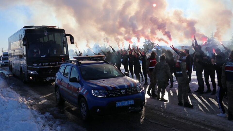 Beşiktaş kafilesi Malatya'da