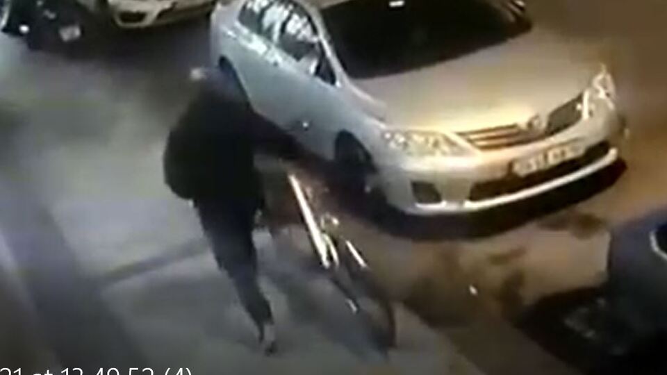 Bisikletli sapık dehşeti! Çocukları taciz etti