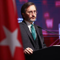 Fahrettin Altun'dan Sedef Kabaş'a tepki