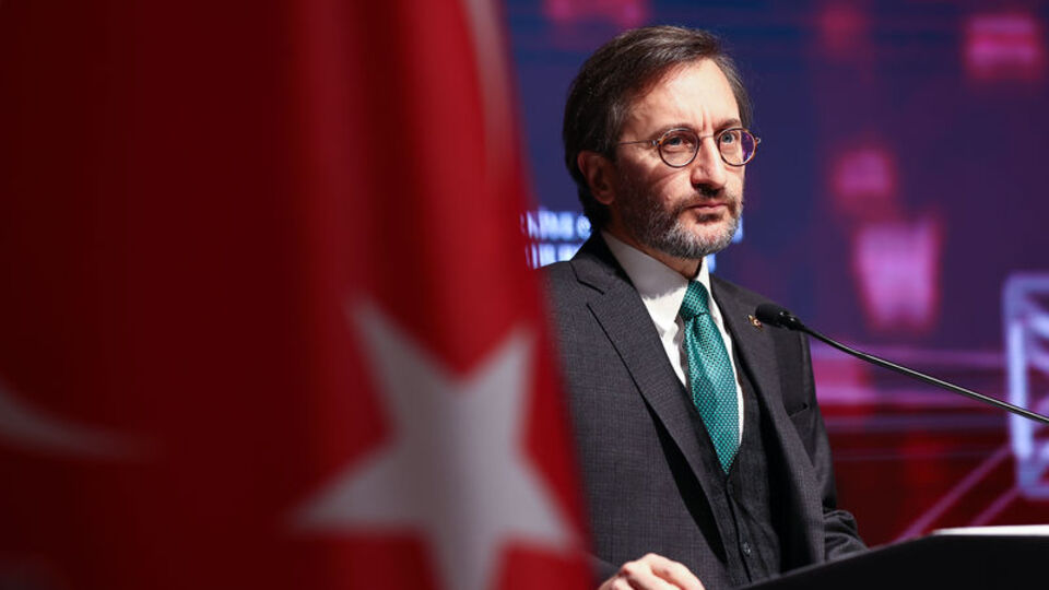 Fahrettin Altun'dan Sedef Kabaş'a tepki