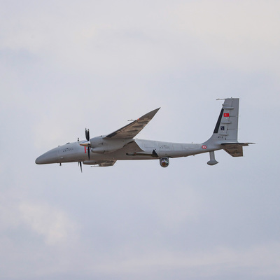 Akıncı TİHA'da ilk ihracat sözleşmesi imzalandı