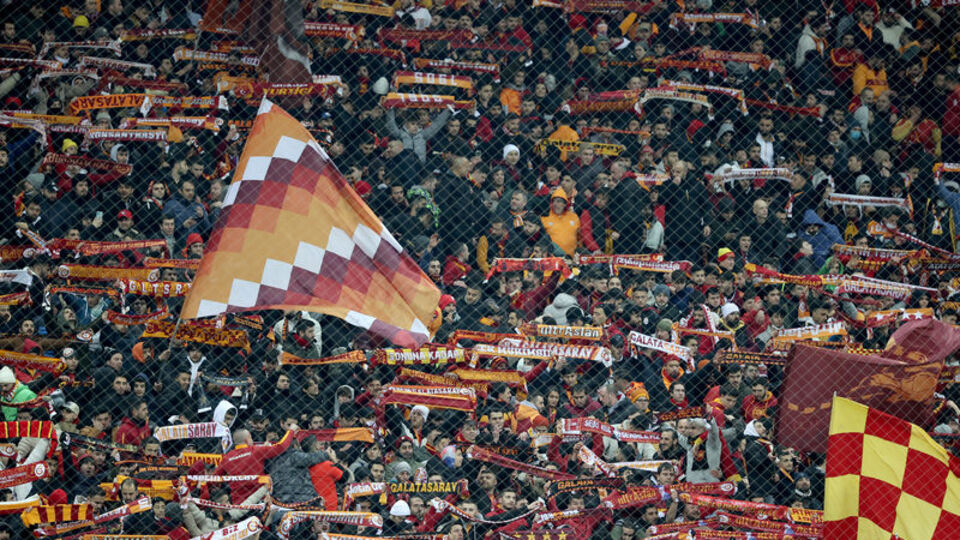 Yönetim ve futbolculara tepki var!