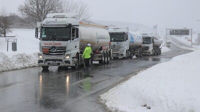 Bolu Dağı tır ve kamyonlara kapatıldı