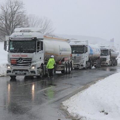 Bolu Dağı tır ve kamyonlara kapatıldı