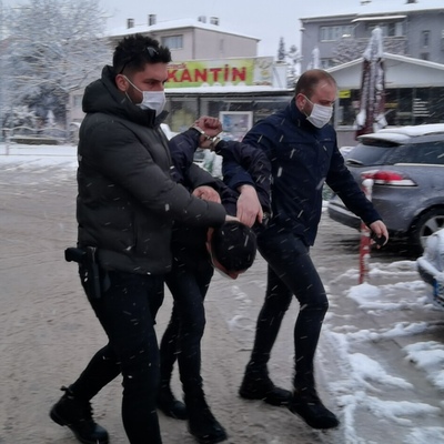 Eşi ve kız kardeşini bıçakladı! Sözleri şoke etti