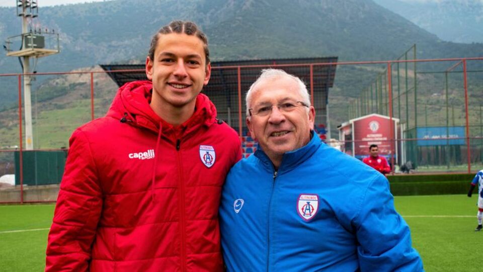 Enis Destan'dan duygusal veda