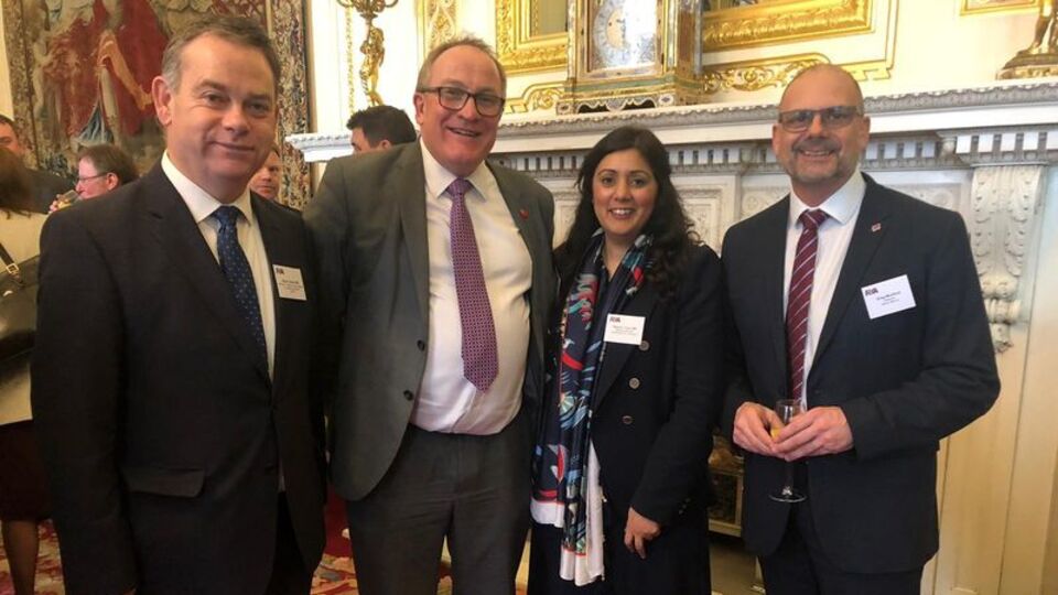 İngiltere'de eski bakan: Müslüman olduğum için görevden alındım