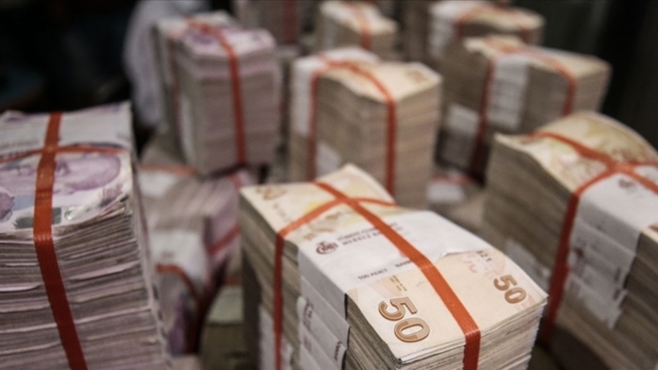 Hazine iki tahvilde 18.1 milyar TL borçlandı