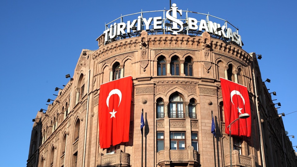 İş Bankası çalışanlarına yüzde 51 zam yaptı