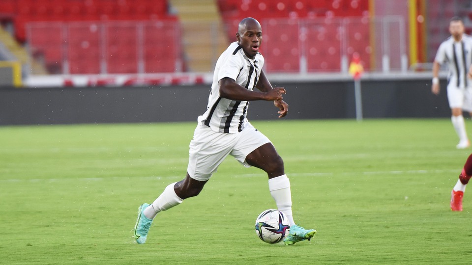 Orgill yine sakatlandı