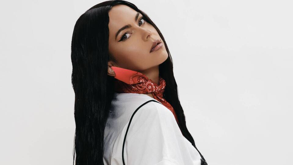 Türkiye'ye gelen Inna, Çorlu'da mahsur kaldı!