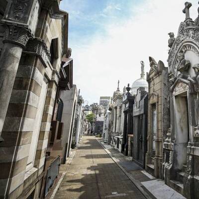 Dünyanın en sıra dışı mezarlığı!