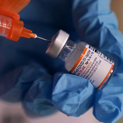 DSÖ: Omicron, m-RNA aşılarının etkililik oranını düşürüyor