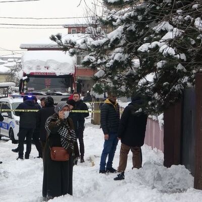 İstanbul'da korkunç olay! Annesini katletti!