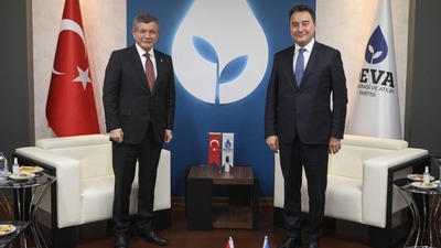 Davutoğlu'ndan, DEVA Partisi lideri Babacan'a ziyaret