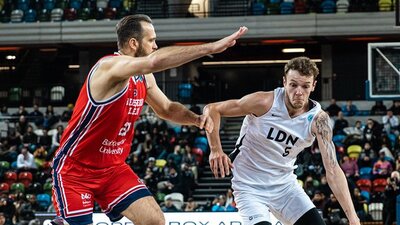 Bahçeşehir Koleji, İngiltere'de galip