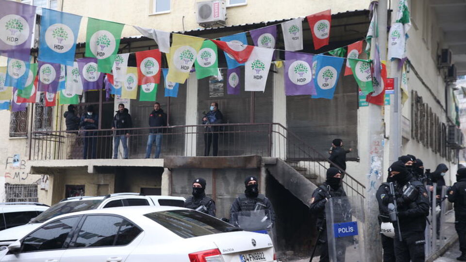 DBP İl Başkanı gözaltına alındı