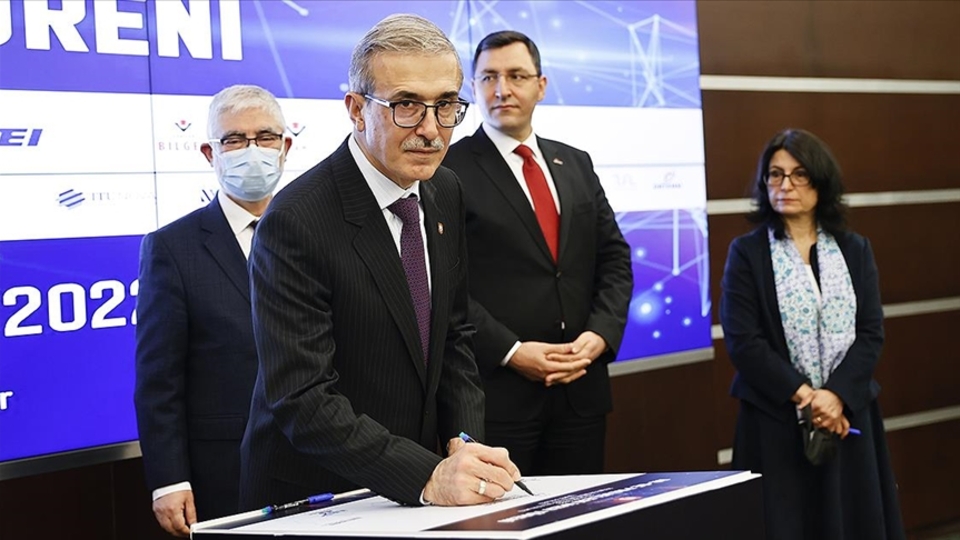 Savunmada 13 Ar-Ge projesi için imzalar atıldı