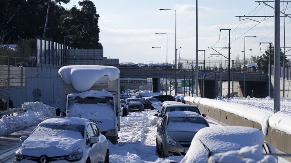 Yunanistan Başbakanı Miçotakis özür diledi