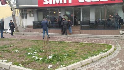 Tanımadığı 3 kişiye el salladı! Dehşeti yaşadı!