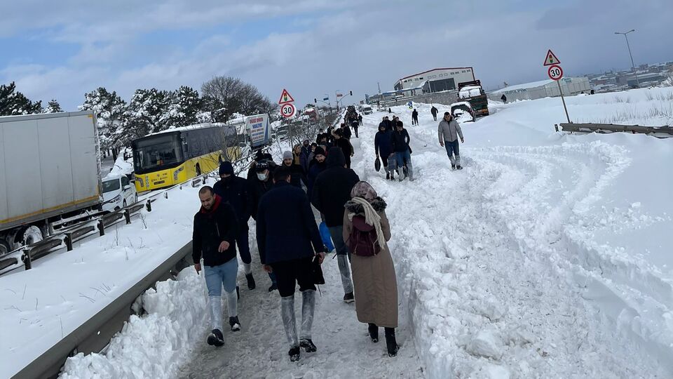 Yollarda mahsur kalanlar dava açabilir mi?