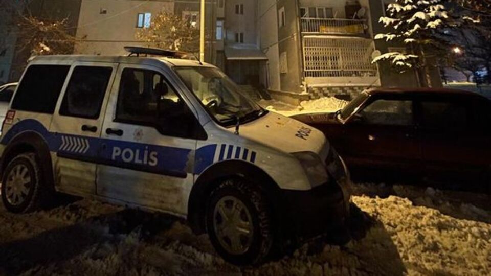 Yalnız yaşadığı evinde ölü bulundu