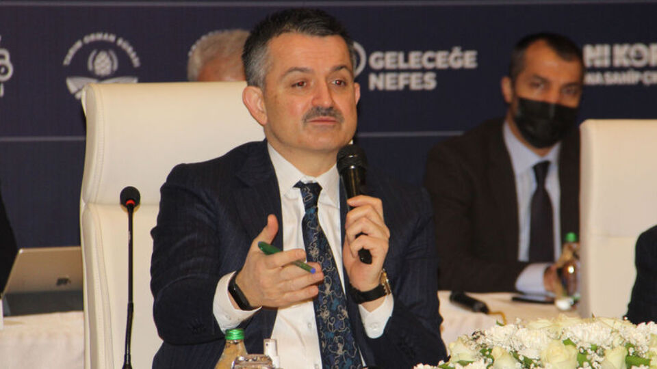 Bakan Pakdemirli'den İmamoğlu'na eleştiri