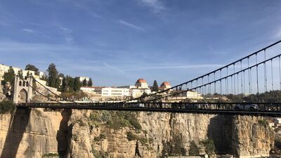 Asma köprüler şehri