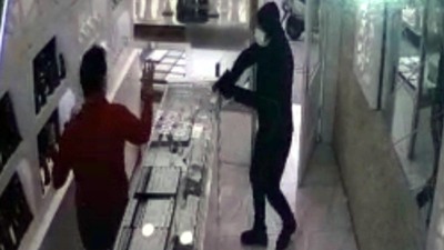 Kripto parada kaybedince kuyumcuyu soydu!