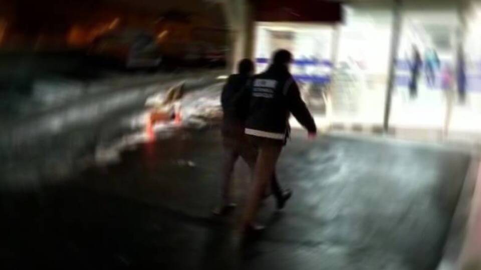 7 ilde 17 avukata FETÖ'den gözaltı kararı