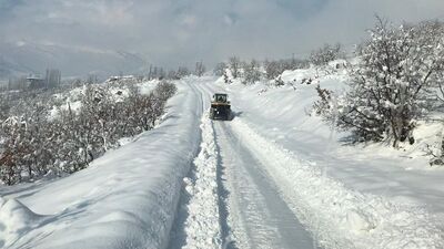 Şırnak'ta kar esareti: Köy yolları kapandı