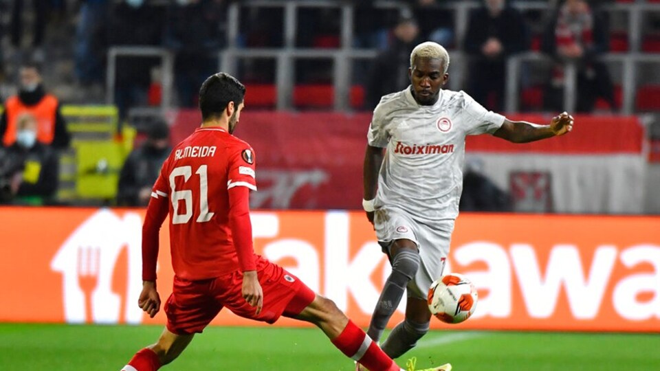 Onyekuru'ya Süper Lig'den talip!