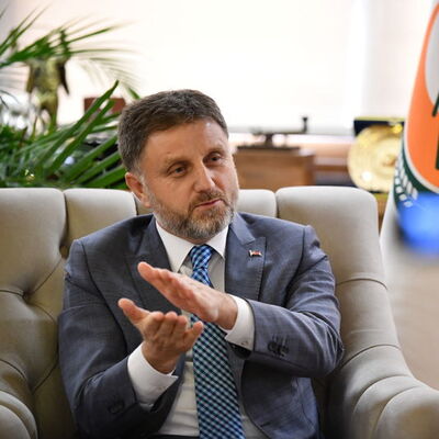 Fahrettin Poyraz görevden alındı