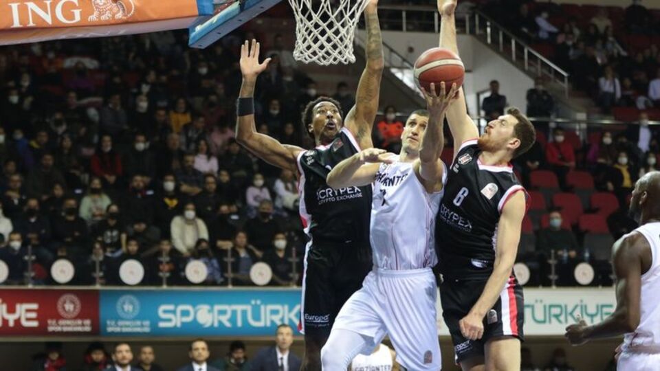 Beşiktaş, Gaziantep'te kayıp!