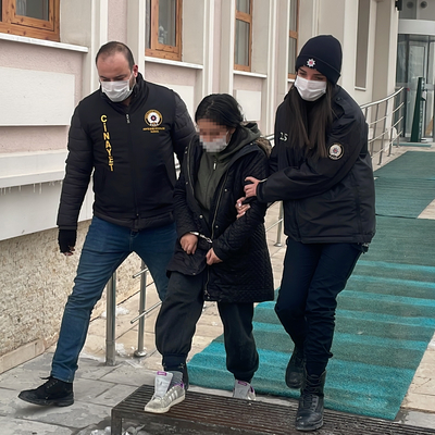 Feci ölüm! Kızı itince başını yere çarptı