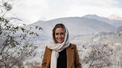 Yeni Zelanda'ya dönemeyen hamile gazeteci Taliban'a sığındı