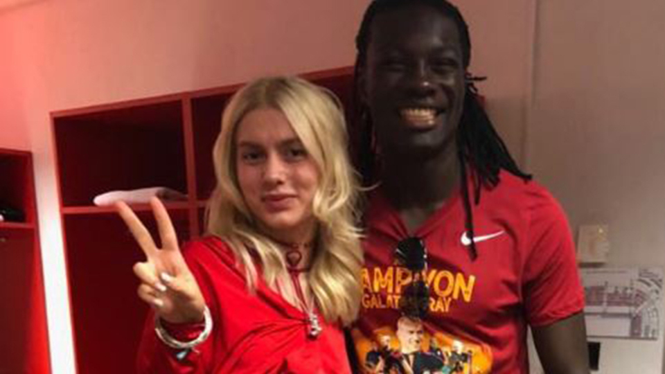 Gomis'ten Aleyna Tilki'ye cevap